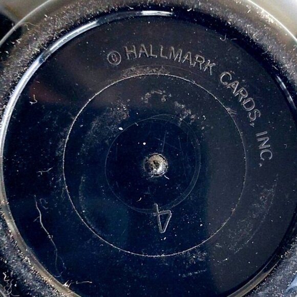 Vintage Hallmark Cards Hummingbird Trinket Jewelry Box Round Black Red Plastic - Picture 9 of 11